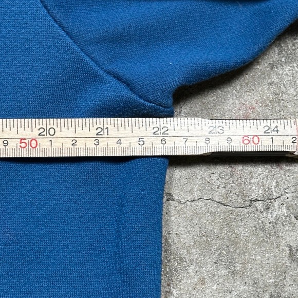 Vintage Blue Floral Embroidered Sweatshirt - Picture 4 of 5